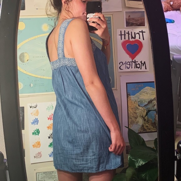 Super cute denim dress with embroidered detailing. - Picture 2 of 4